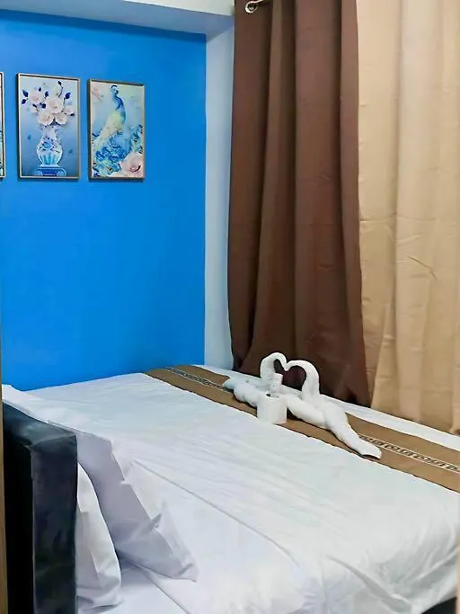 Apartment 2 Condos, 5 Beds, 2 Cr @ Shore2 Moa Manila Philippines