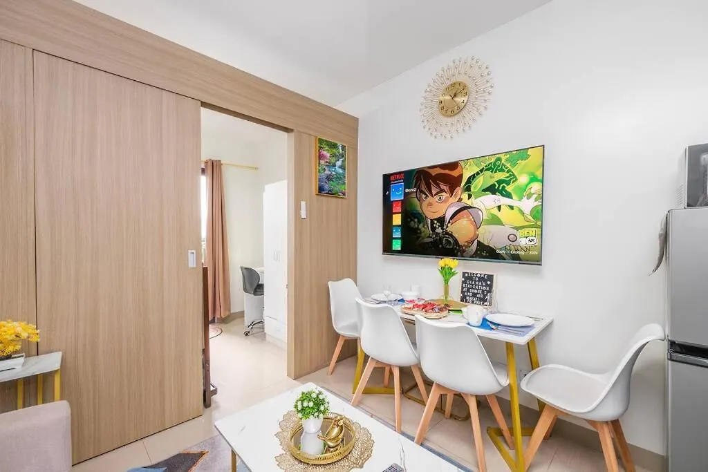 2 Condos, 5 Beds, 2 Cr @ Shore2 Moa Manila