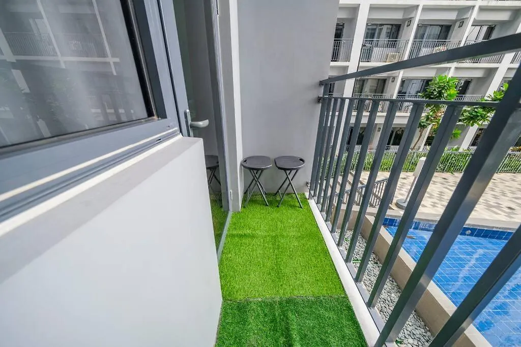 2 Condos, 5 Beds, 2 Cr @ Shore2 Moa Manila