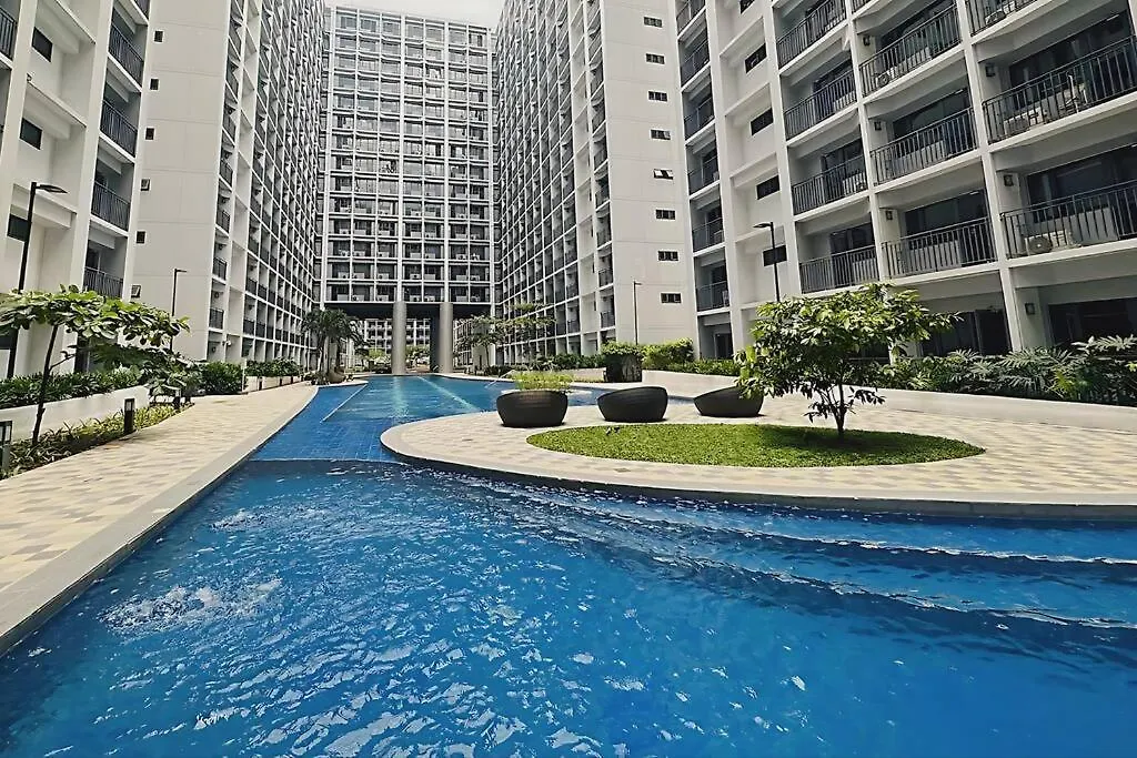 2 Condos, 5 Beds, 2 Cr @ Shore2 Moa Manila